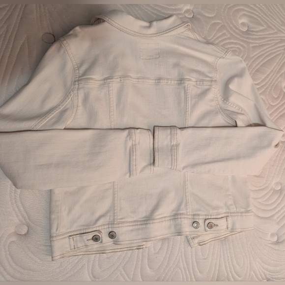 Old navy white denim jacket - Picture 2 of 4